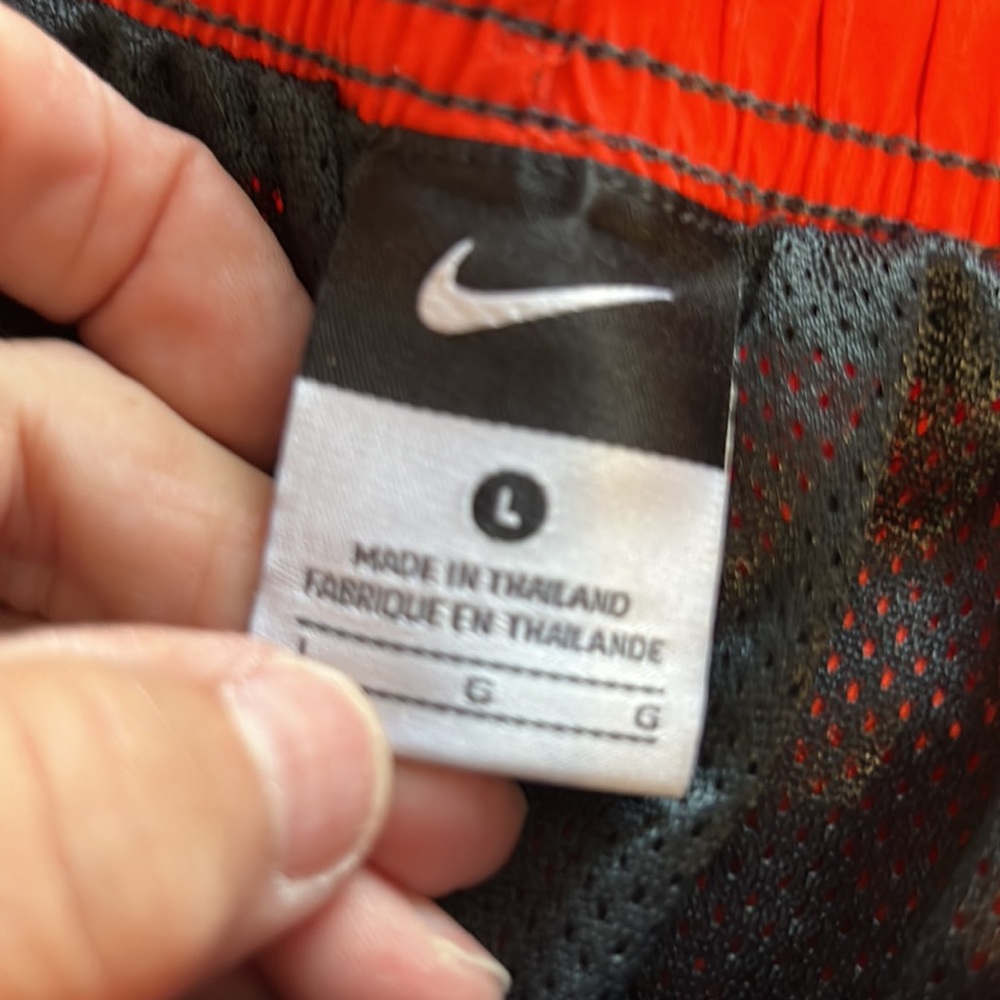 Nike - Picture 5 of 7
